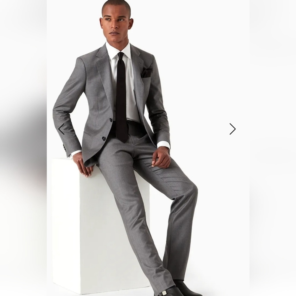 ARMANI COLEZZIONI MEN'S SOHO 100% WOOL GRAY SUIT LIKE NEW 44 L